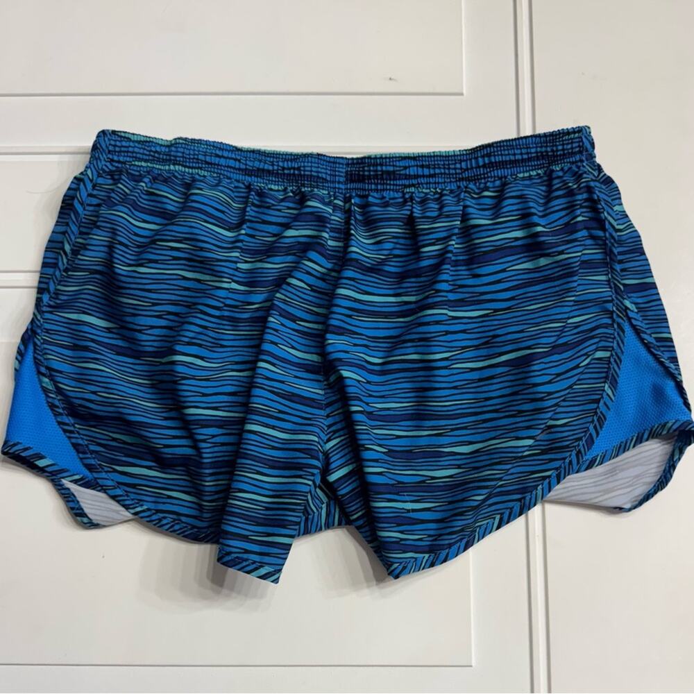 Nike Dri Fit Womens Sz M Athletic Running Shorts Blue Wave Pattern Activewear
